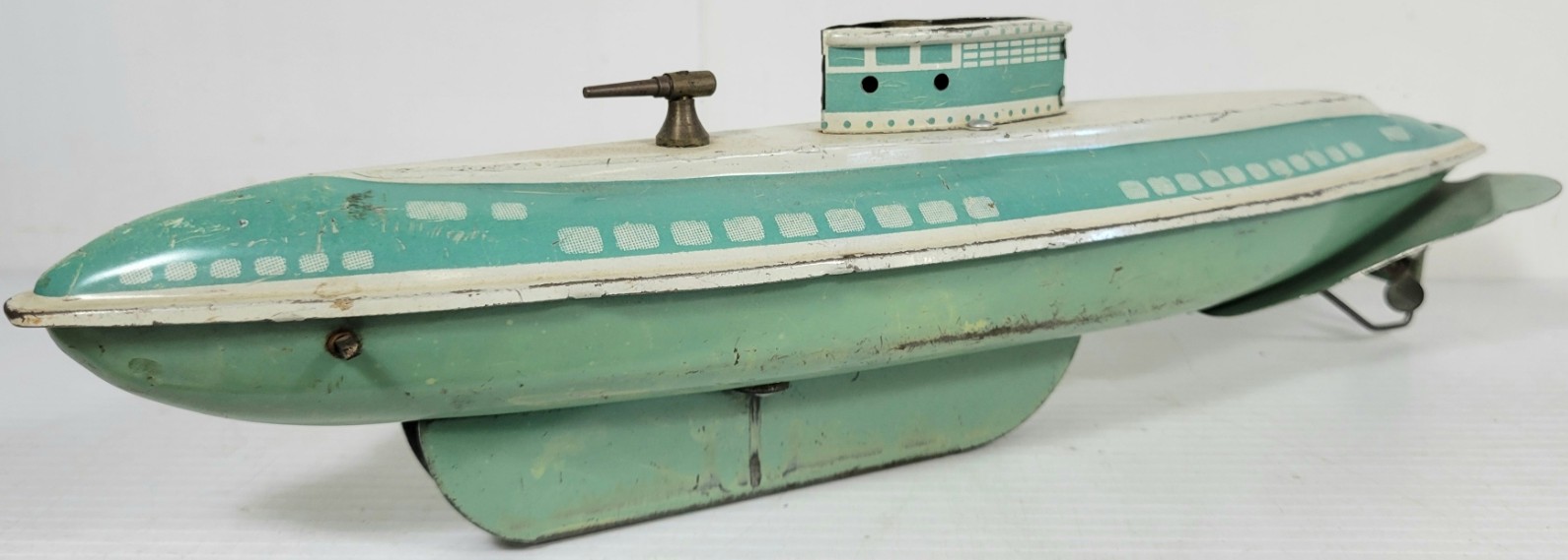 MINT COLOURED TIN SUBMARINE TOY